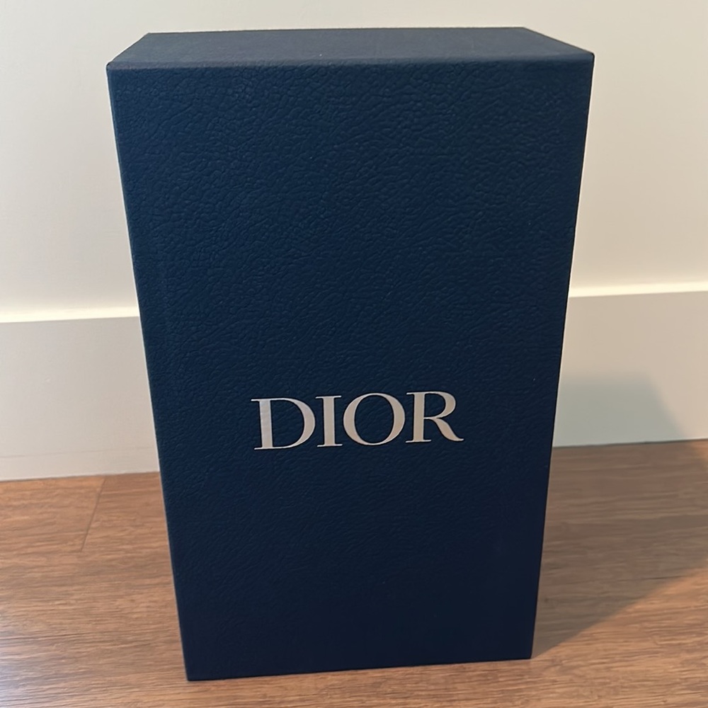 Dior empty shoe box